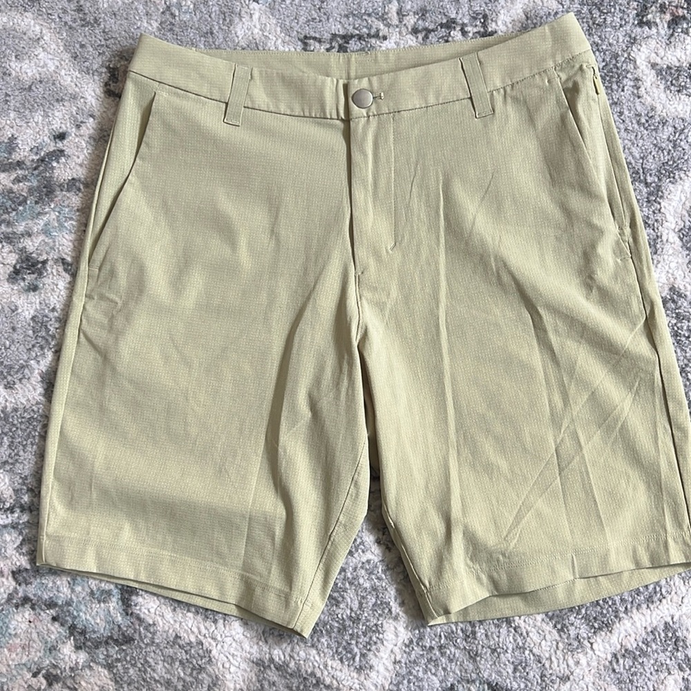 Men’s Lululemon Commission Classic-Fit Short 9" *Warpstreme